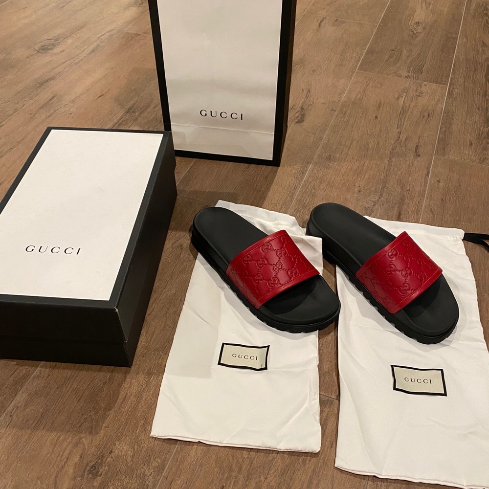 Brand new men’s Gucci slides